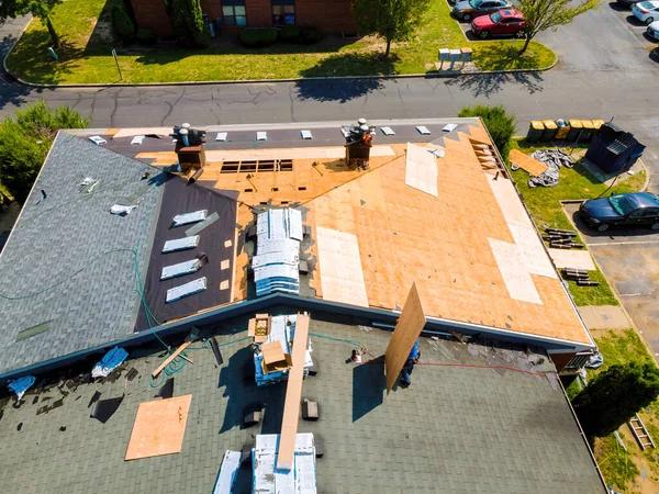 Roofing Materials Options for Sarasota Roof Replacements