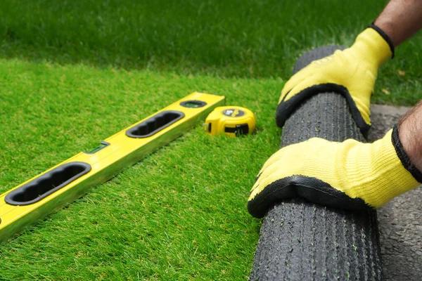 Steps to Achieve a Lush Lawn with Artificial Grass Installation