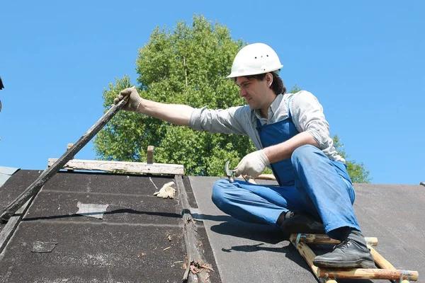 Brighton’s Reliable Roof Replacement Services at Your Fingertips